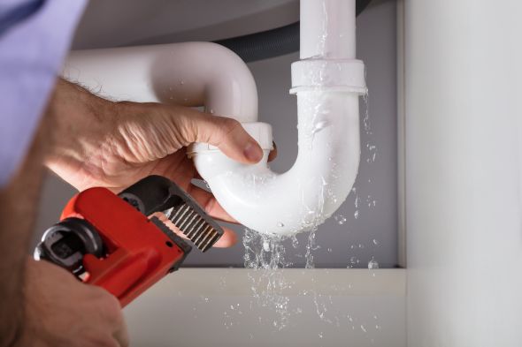 How To Make An Emergency Leak Repair