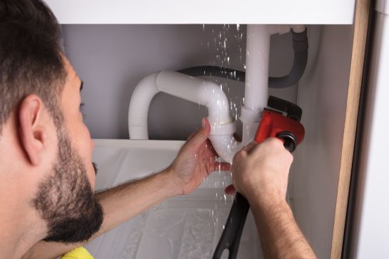 How To Make An Emergency Leak Repair